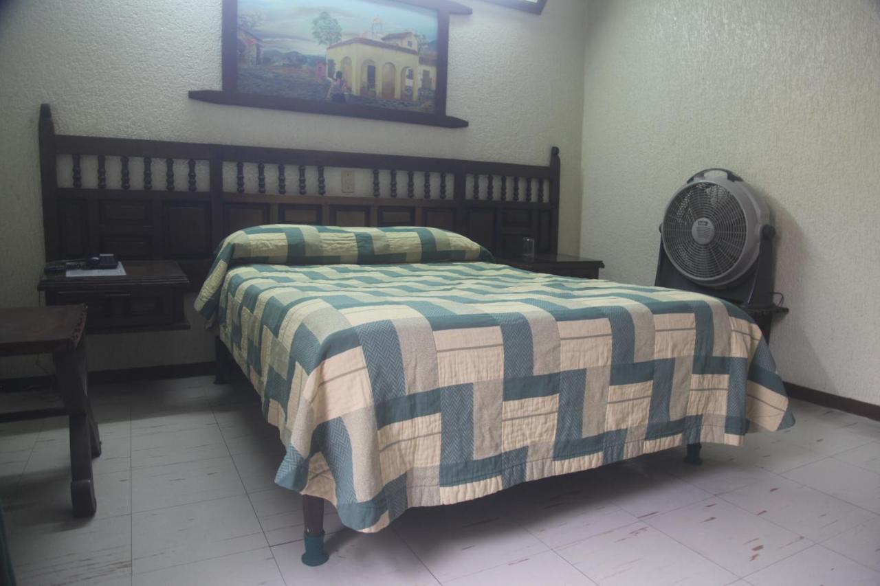Hotel Iberia Cordoba Room photo
